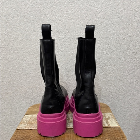 Azalea Wang Ghosted Flatform Chelsea Boots - Picture 6 of 7